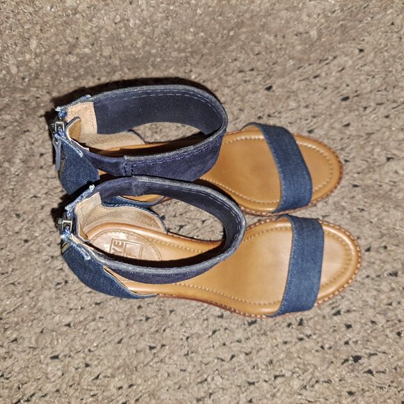 FRYE-Brielle-Denim-Back Zip-Suede Ankle Strap-Block Heel-Sz 6.5-Excellent - Picture 7 of 8
